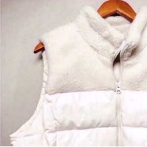 Antique White Puffer Jacket Vest